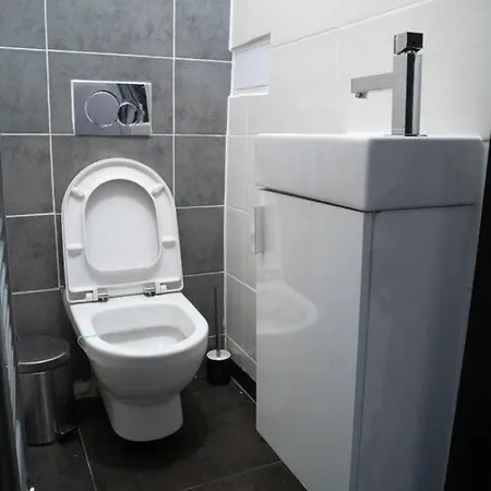 Apartament Modern In The Center Of