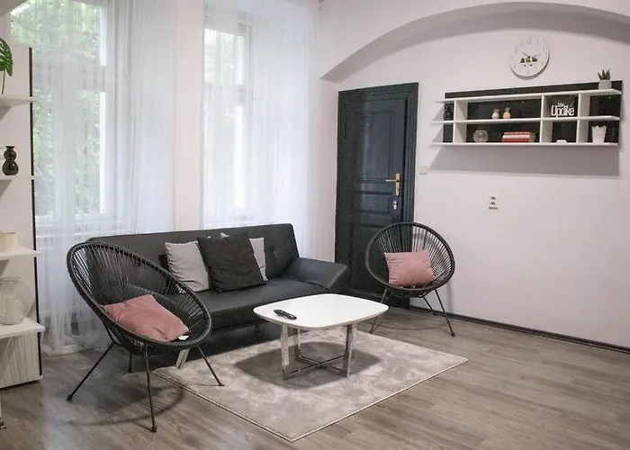 Modern In The Center Of Apartman Prága