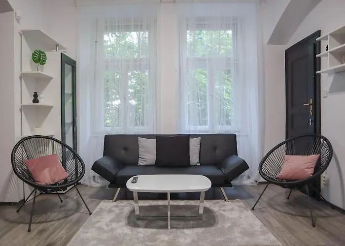 Modern In The Center Of Apartman
